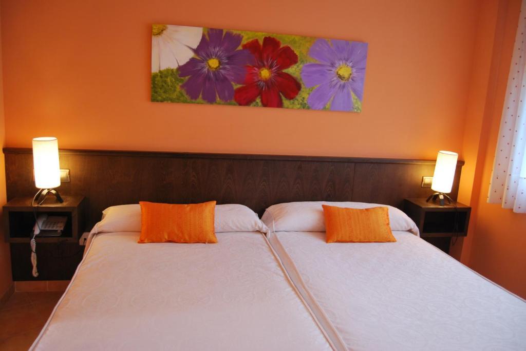 Hotel Entrevines Colunga Chambre photo
