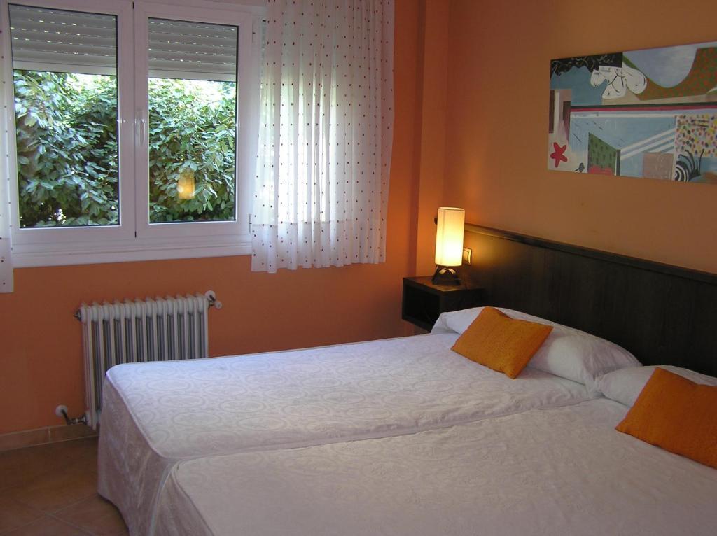 Hotel Entrevines Colunga Chambre photo