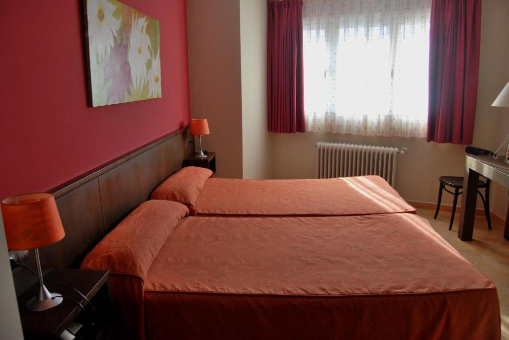 Hotel Entrevines Colunga Extérieur photo