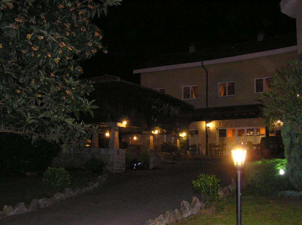 Hotel Entrevines Colunga Extérieur photo
